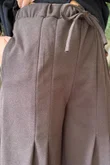 Oxford Stretch Herringbone Box Pleat Pant Chocolate